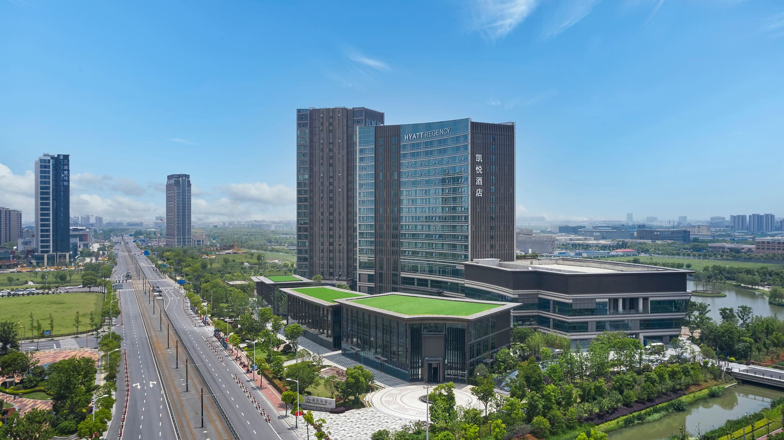 Overview of Hyatt Regency Shanghai Songjiang